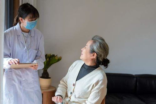 84岁老太被保姆虐打不断求饶 我们到底该如何养老？家政乱象何时休？
