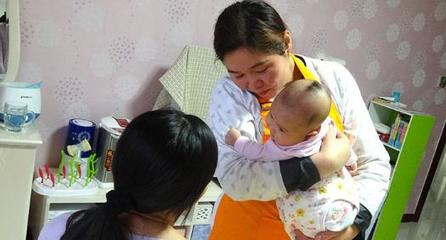 三个孩子的家庭如何科学聘请保姆 一份实用指南